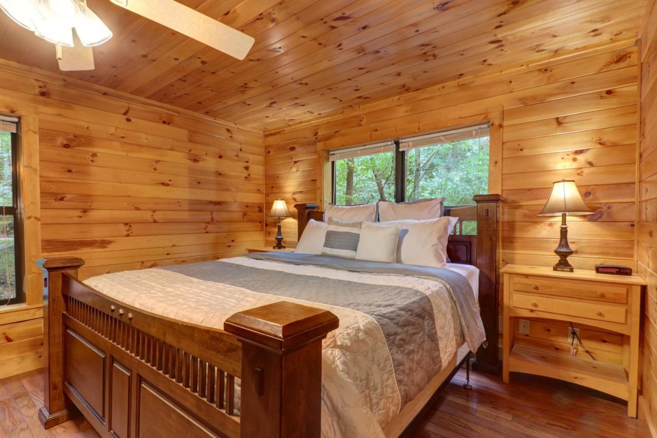 Friendly Bear Cabin Pigeon Forge Bagian luar foto