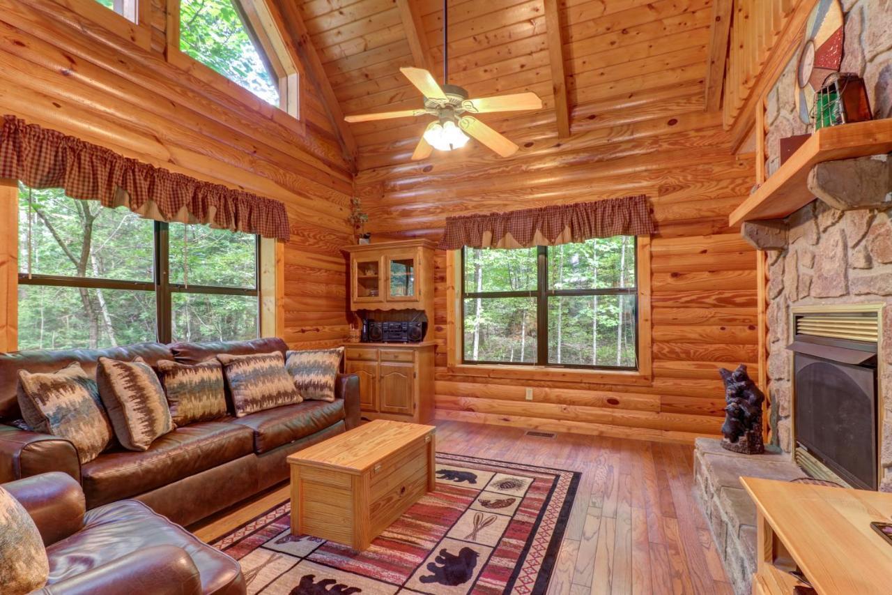 Friendly Bear Cabin Pigeon Forge Bagian luar foto