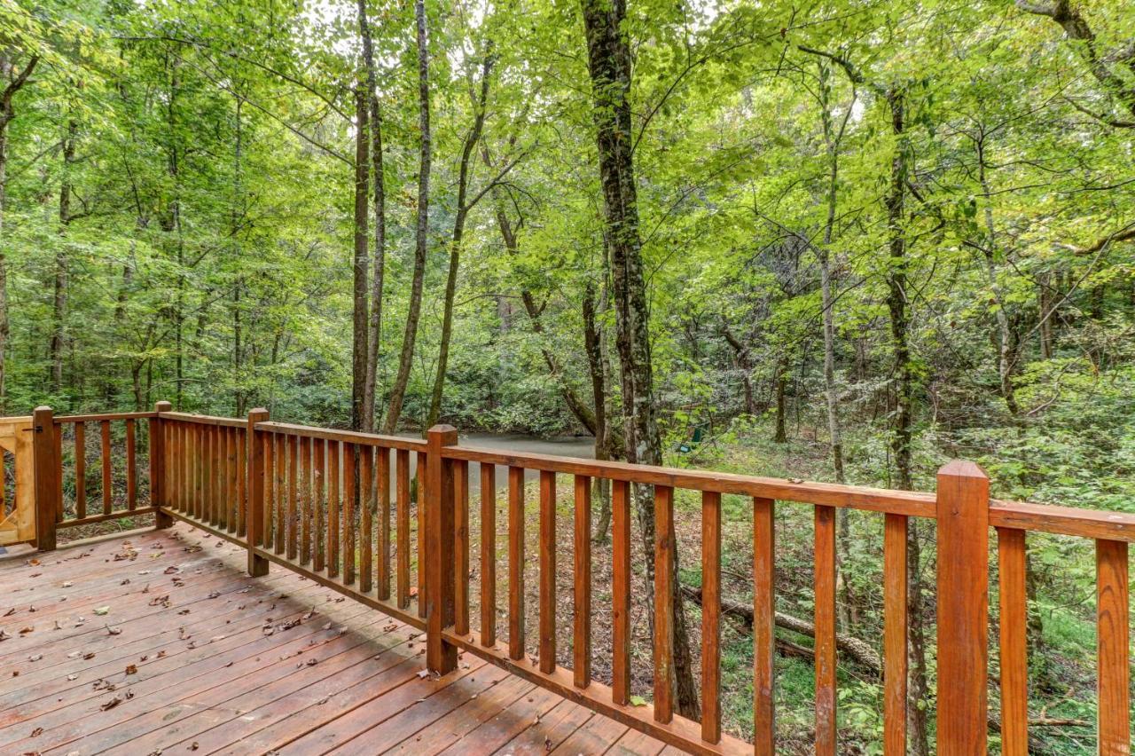 Friendly Bear Cabin Pigeon Forge Bagian luar foto