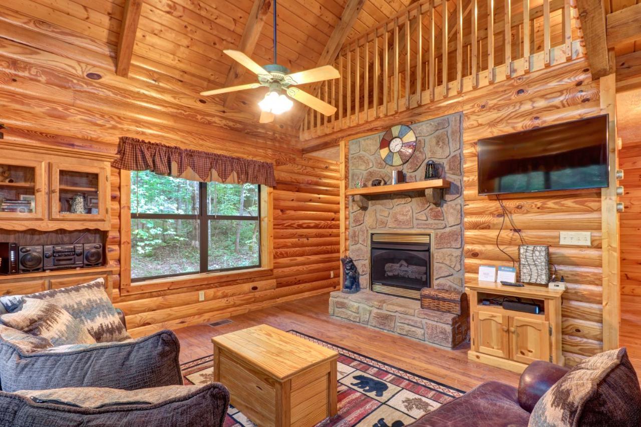 Friendly Bear Cabin Pigeon Forge Bagian luar foto