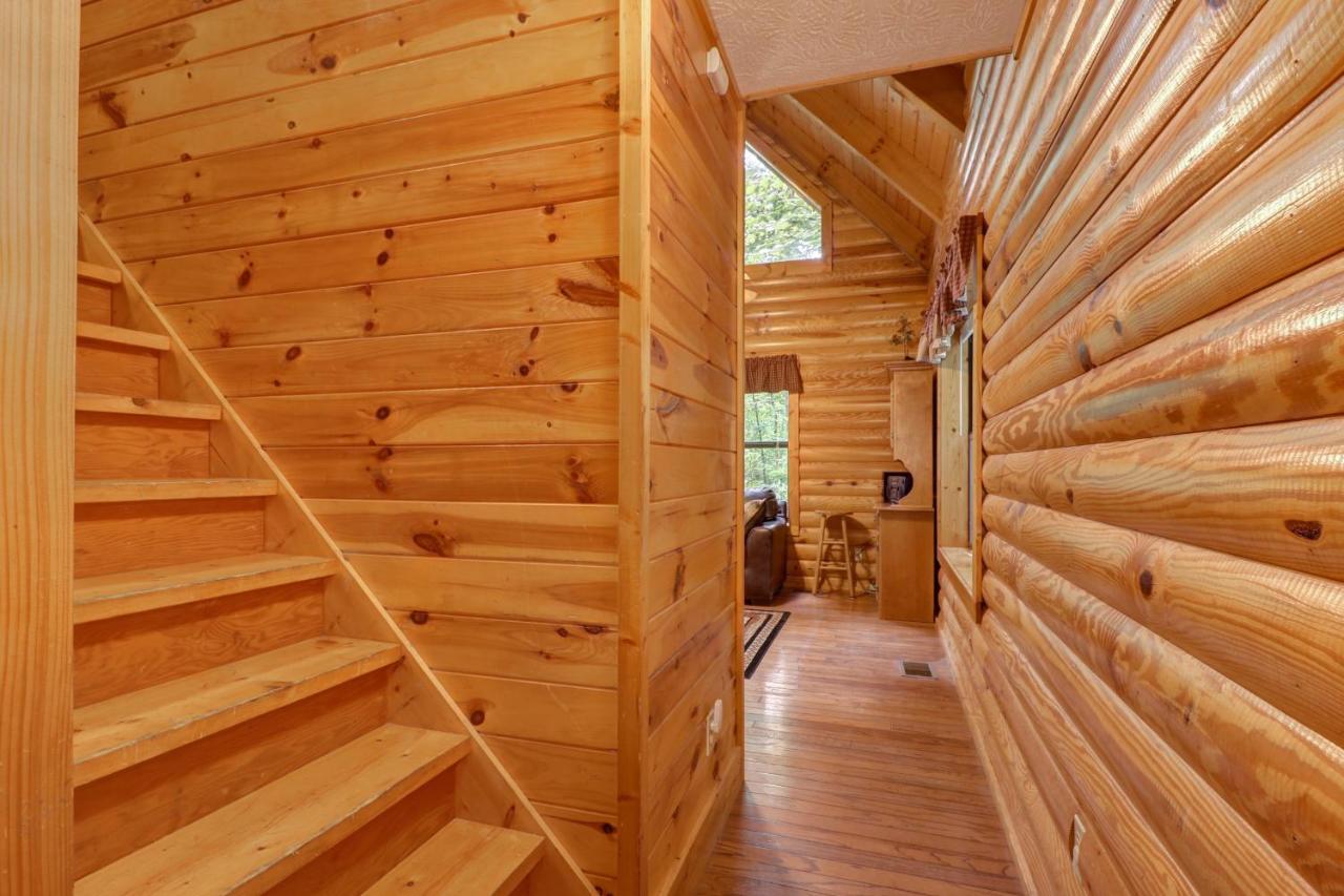 Friendly Bear Cabin Pigeon Forge Bagian luar foto
